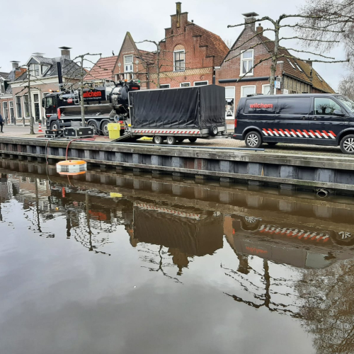 skimmer en vacuumwagen.jpg
