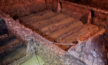 Ballasstanks van ponton reinigen