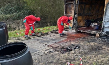 voertuig brand met onbekende chemische stof