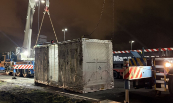 Gekantelde ESS Container