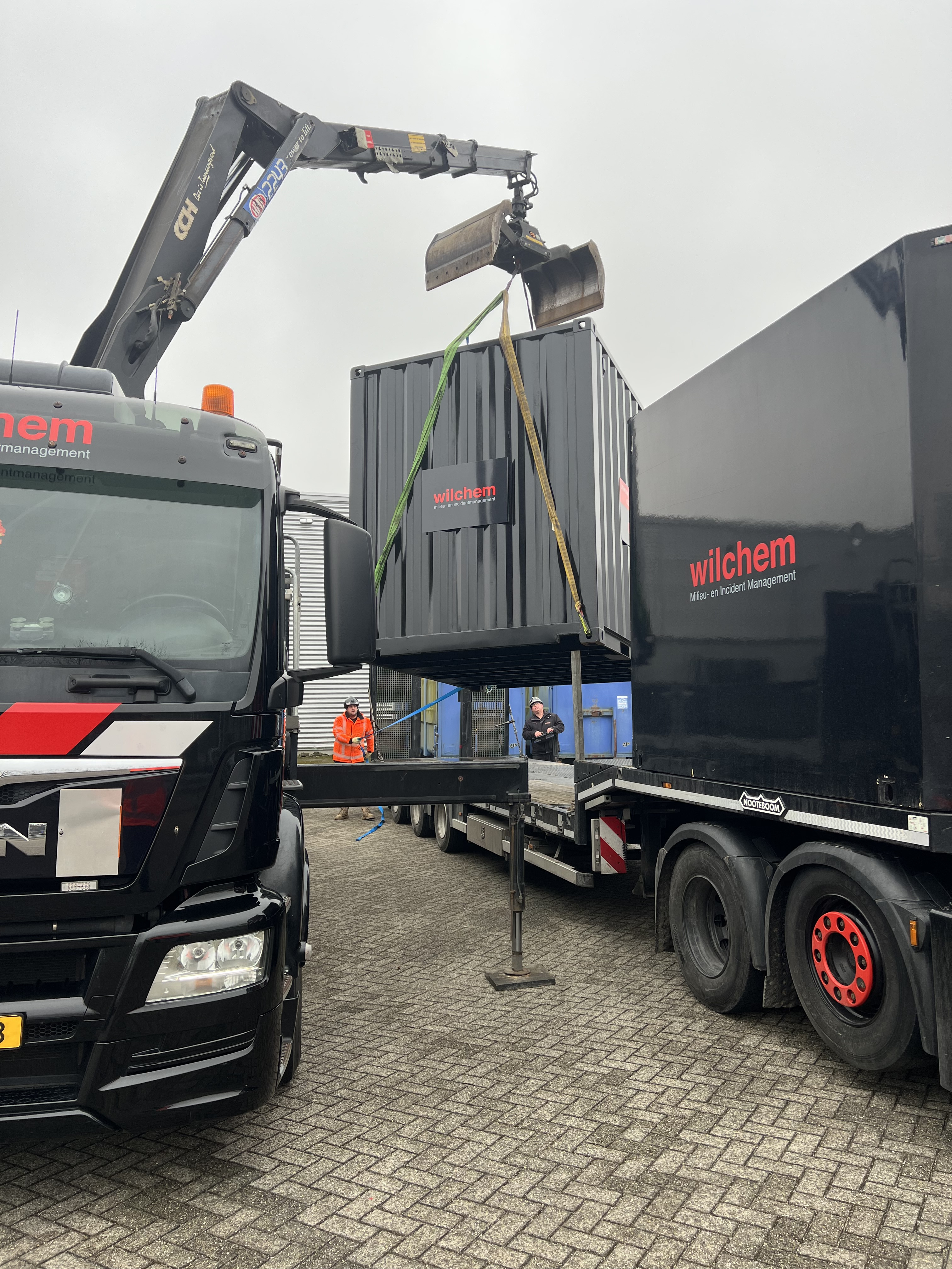 autolaadkraan met haakarm